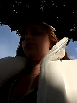 ISABELLA-01  online show from February 14, 9:17 pm