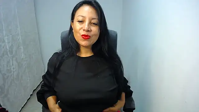 soyElena46 online show from March 14, 12:17 pm