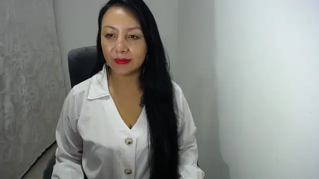 soyElena46 online show from April 13, 11:22 am