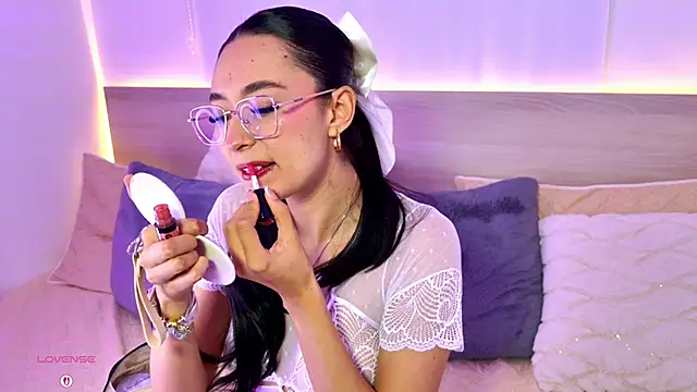 AliceeBloom online show from February 13, 8:54 pm