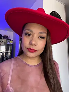 Pretty  Milf online show from April 10, 2:01 pm