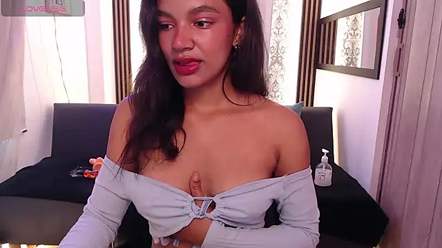 Nyxx Velariia online show from April 9, 3:17 pm