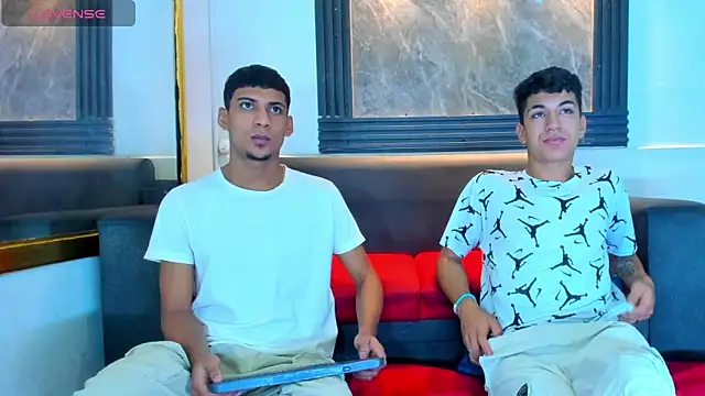 ALEX KEITH26 online show from April 9, 12:10 pm