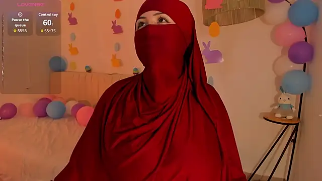  Amirah online show from April 7, 7:27 pm