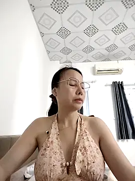 Famrita online show from April 13, 11:00 am