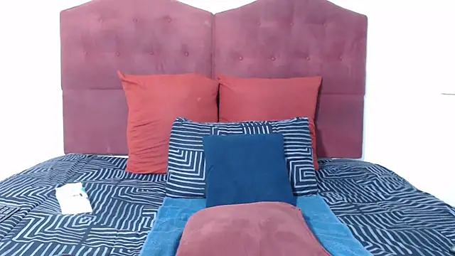 DarkDoll123 online show from April 8, 9:28 pm