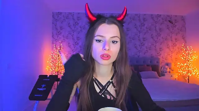 Hot Molly5 online show from March 29, 8:19 pm