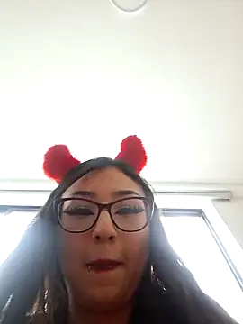 Marilyndackaria  online show from April 18, 7:58 pm