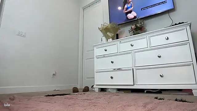 Lalaaxo online show from April 23, 2:52 am