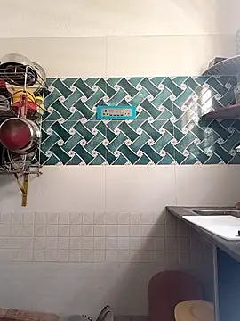 Hot-Tinaa online show from March 13, 6:36 am