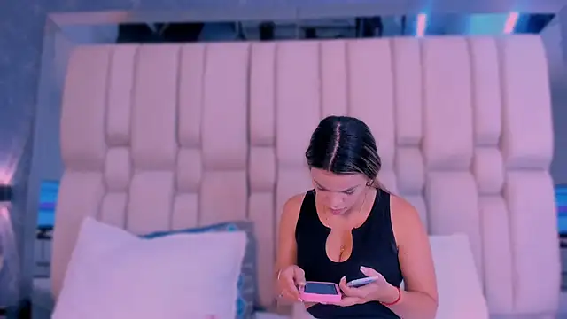 MissValeriePink online show from February 17, 7:46 pm