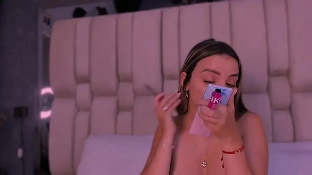 MissValeriePink online show from February 28, 8:52 pm