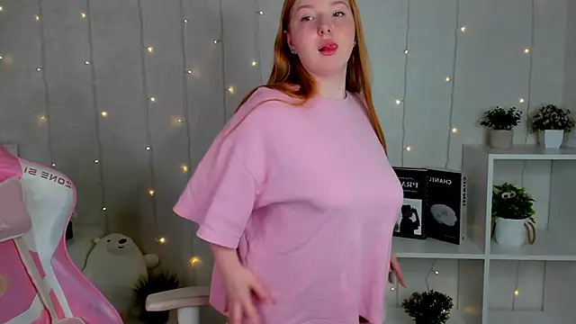 Jinny Ginger online show from February 19, 9:42 am