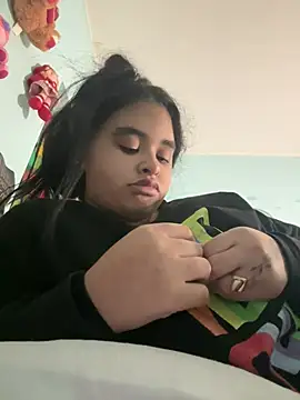 Aloyenita online show from March 6, 6:03 pm