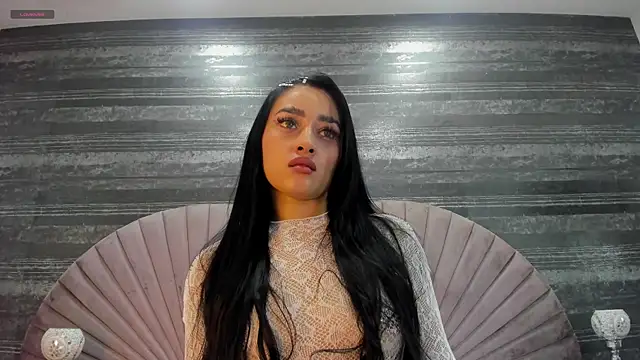 LauraBellinni online show from February 12, 6:53 pm