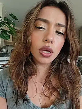 foxxy lover online show from July 25, 5:20 pm