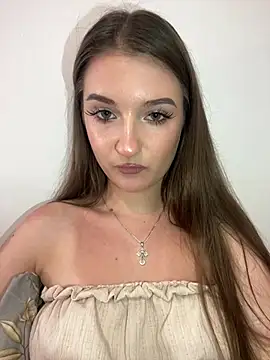 Green eyes lady online show from June 19, 3:04 pm