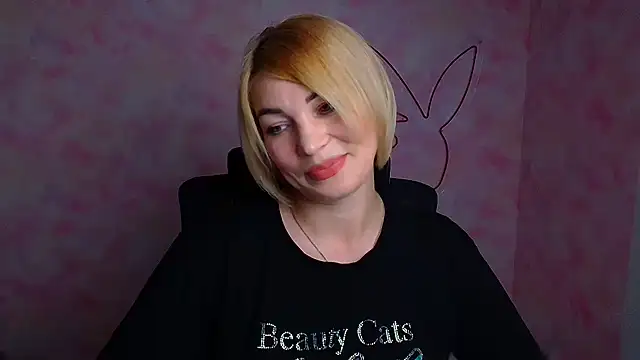 CuttieEmma online show from June 23, 11:41 am