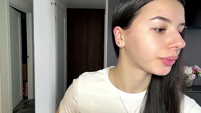 ColeneSis online show from February 17, 9:08 am