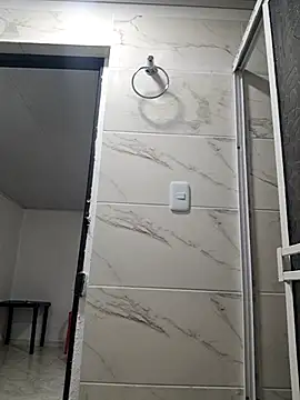 Cris18sexy online show from April 8, 2:03 am