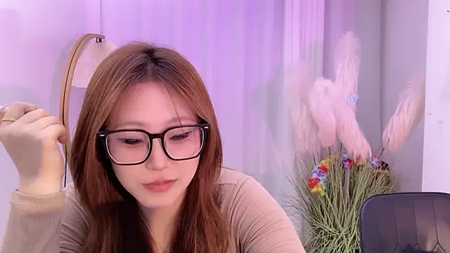 SM JIAJIA ZL online show from April 18, 7:07 pm