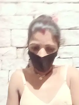 Divya-11431 online show from June 18, 4:01 pm