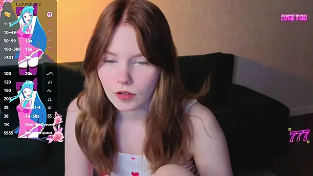 Julia Anis online show from March 18, 1:10 am