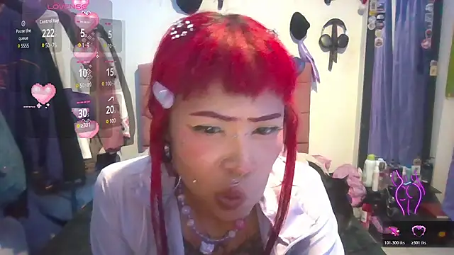 suky pou online show from March 14, 1:28 am