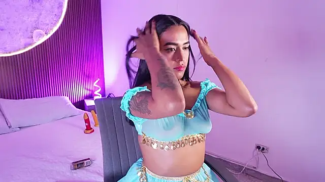 JazminRusso  online show from February 3, 6:22 am