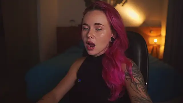 Sarah Pink online show from June 24, 2:16 pm
