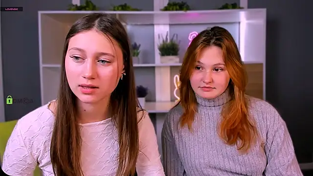 arianaa cat online show from March 4, 7:53 pm