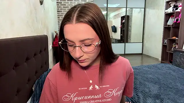 LioraVanta online show from February 16, 6:24 am