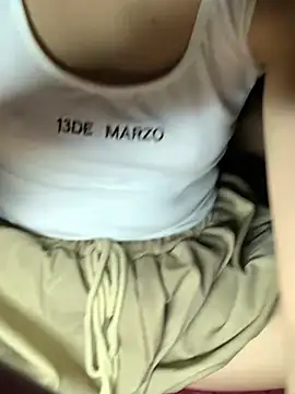 Luna Babyyy online show from April 1, 5:21 pm