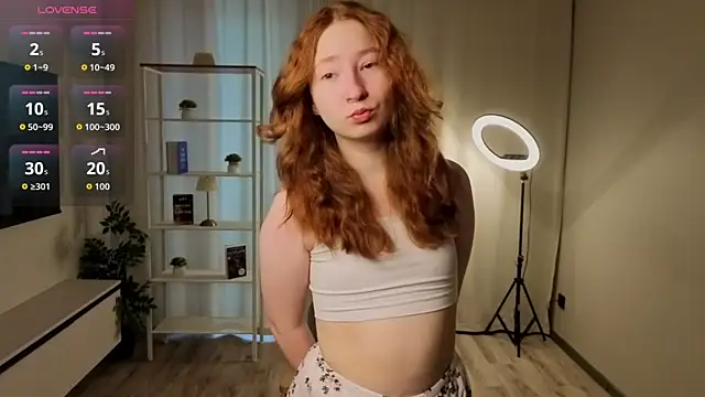 MaraButtrey online show from April 19, 1:05 am