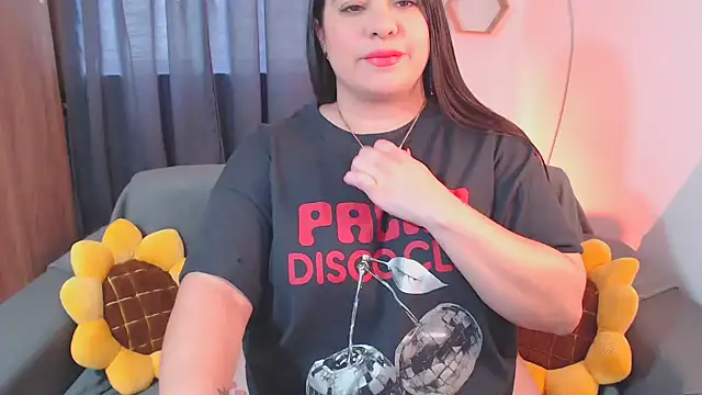 isabum  online show from April 10, 5:30 pm