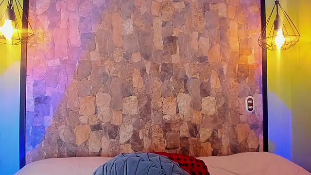 Elizabeth Ferrer online show from April 14, 12:38 pm