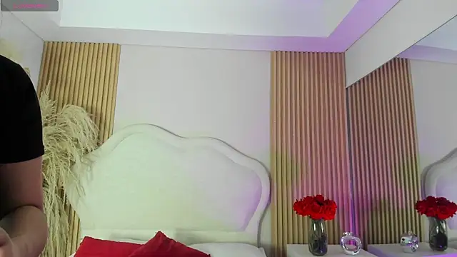 rebeca taylor online show from March 5, 3:35 am