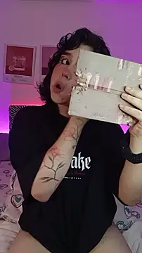 Daniellesins1 online show from March 5, 5:36 am