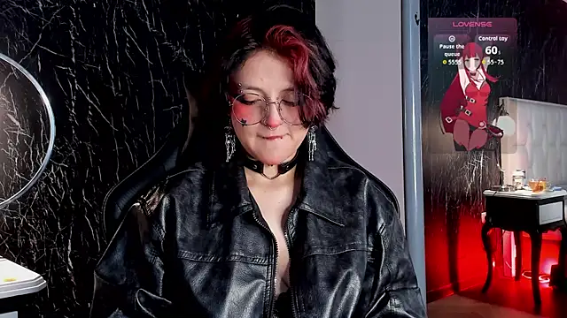 YuuMiko online show from March 28, 12:15 pm