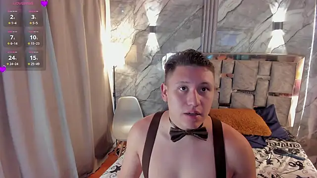 Manson and Zoe online show from April 5, 11:31 am