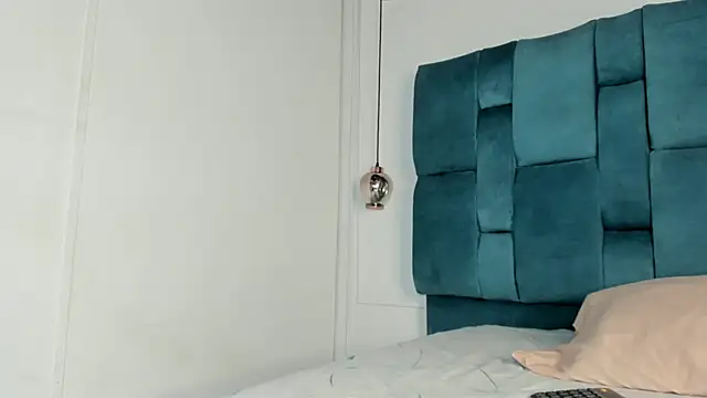 venezolana  caro online show from March 5, 12:34 pm