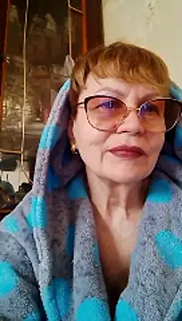 SophieBurns online show from April 4, 9:41 am