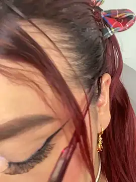 Wen 01 online show from April 5, 11:42 am