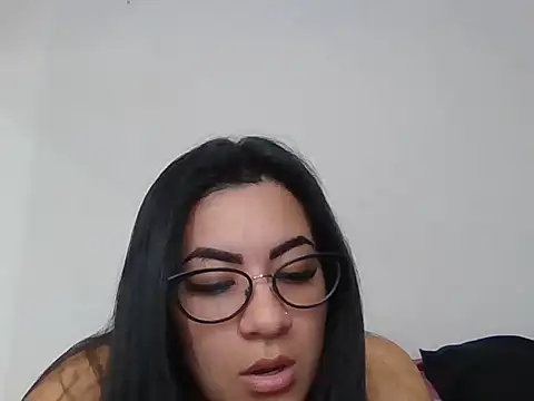 Agusgold22 online show from March 30, 1:00 pm