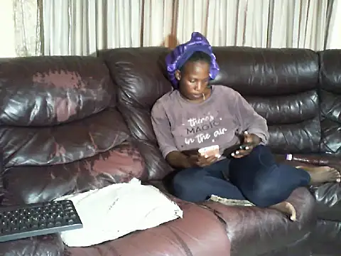 Caramel-Diva online show from March 27, 12:28 pm