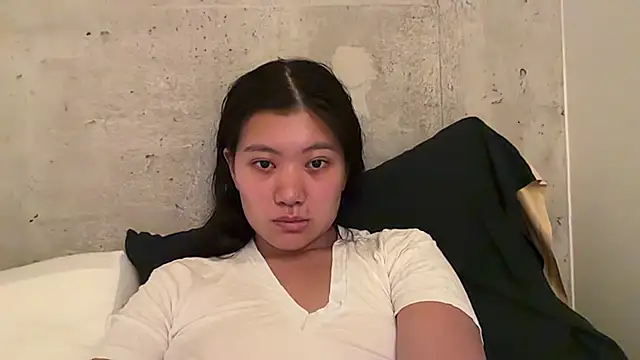Joycelovely online show from June 12, 5:04 am