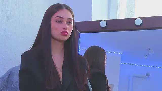 Sofia Plump online show from March 5, 12:12 pm