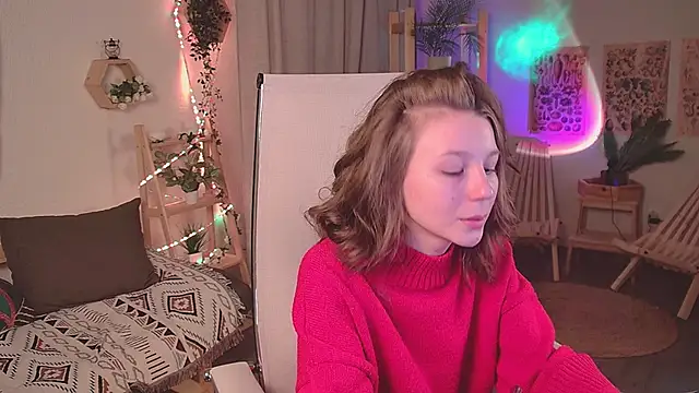 ElliFrankenweenie online show from April 19, 6:13 am