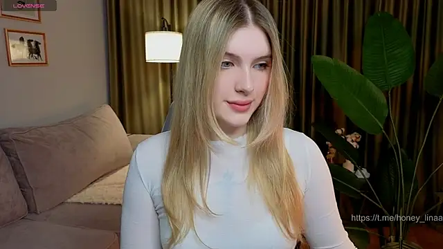 honey kors online show from April 18, 6:10 pm