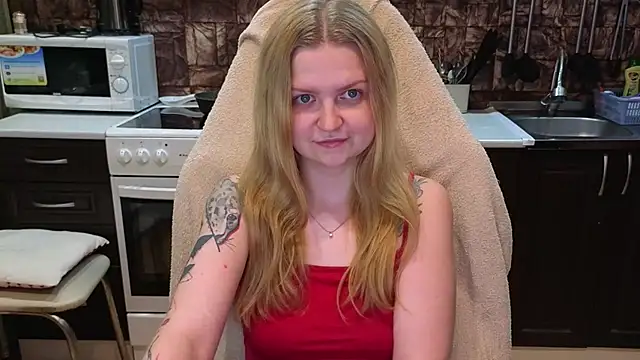 AnitaXVine online show from July 23, 6:38 pm